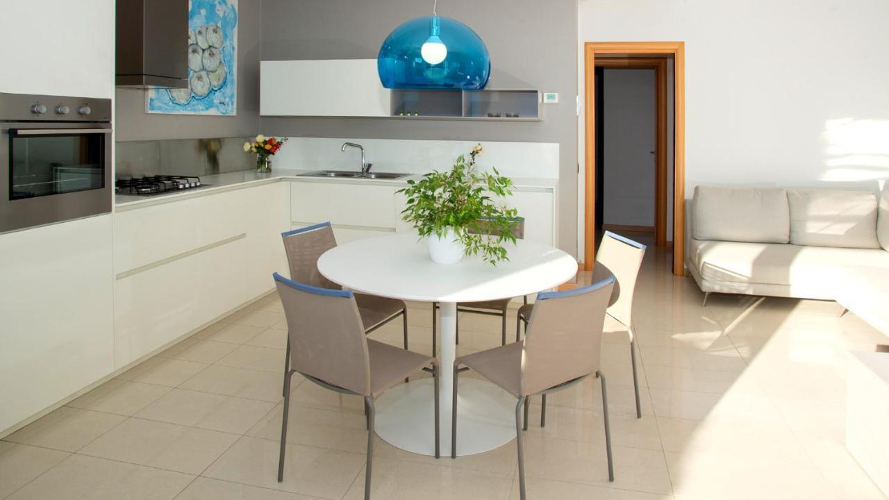 Marina Uno View Apartment Lignano Sabbiadoro Exterior foto